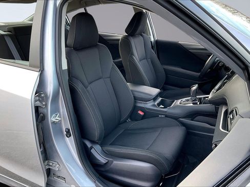 Used 2025 Subaru Legacy Premium image 6