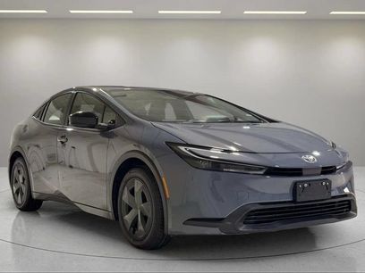 Used 2025 Toyota Prius LE