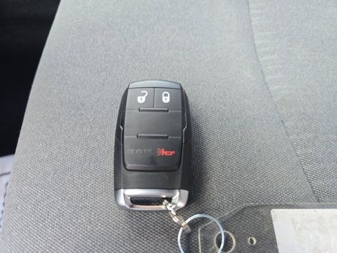 Used 2024 RAM 2500 Big Horn w/ Bed Utility Group image 27