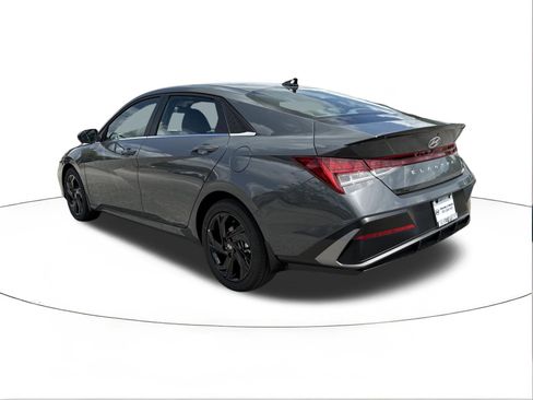 New 2026 Hyundai Elantra SEL Sport Premium image 5