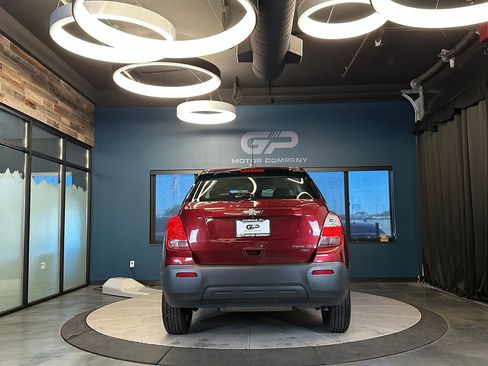 Used 2016 Chevrolet Trax LS AWD/4WD image 4