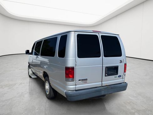 Used 2011 Ford E-350 and Econoline 350 XL RWD image 26