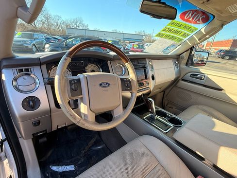 Used 2010 Ford Expedition Limited image 12