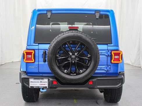 Used 2024 Jeep Wrangler Unlimited Sahara w/ Safety Group AWD/4WD image 10