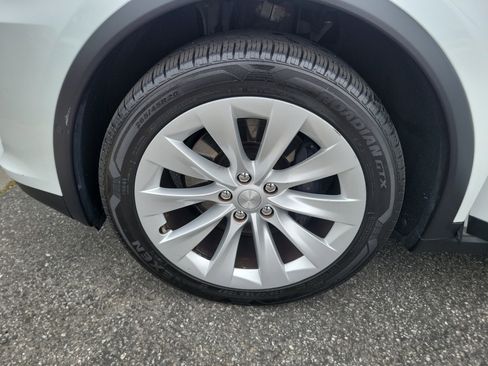Used 2020 Tesla Model X AWD/4WD image 29