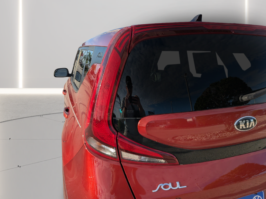 Used 2021 Kia Soul LX FWD image 8