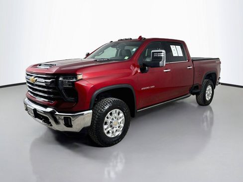 Used 2024 Chevrolet Silverado 2500 LTZ w/ LTZ Convenience Package AWD/4WD image 9