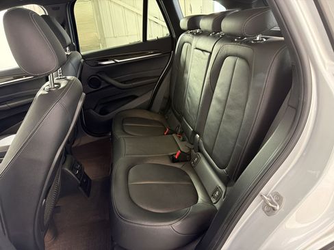 Used 2018 BMW X1 xDrive28i AWD/4WD image 15