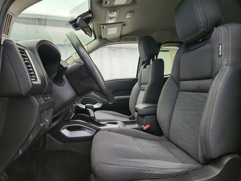 Used 2023 Nissan Frontier SV w/ Technology Package RWD image 10