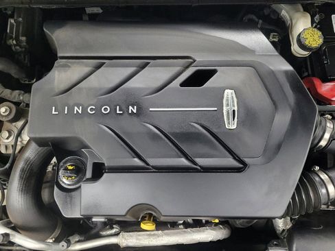 Used 2017 Lincoln MKX Reserve w/ Driver Assistance Package image 30