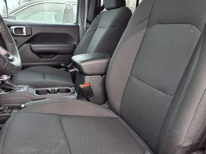 Used 2023 Jeep Wrangler Unlimited w/ Cold Weather Group