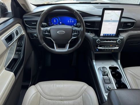 Used 2020 Ford Explorer Platinum w/ Premium Technology Package AWD/4WD image 37