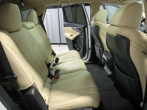 Used 2023 Acura MDX SH-AWD w/ Technology Package image 13