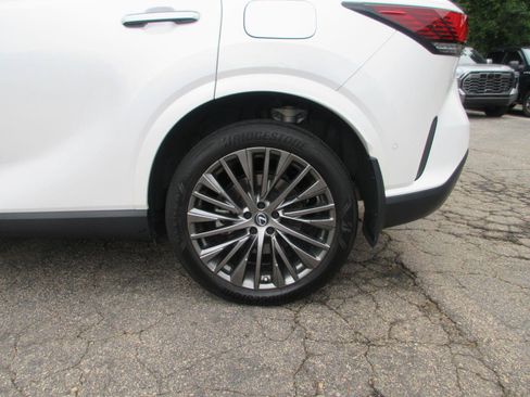 Used 2023 Lexus RX 350 w/ Accessory Package (Z1) AWD/4WD image 23