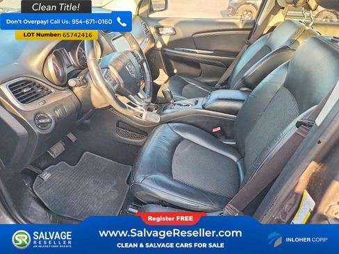 Used 2015 Dodge Journey Crossroad w/ Flexible Seating Group FWD image 9