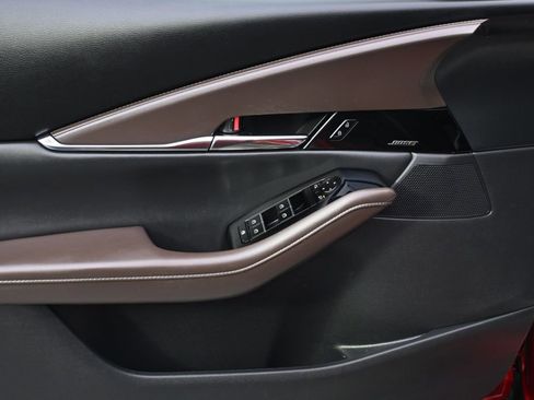 Used 2021 MAZDA CX-30 AWD 2.5 S w/ Premium Package image 22