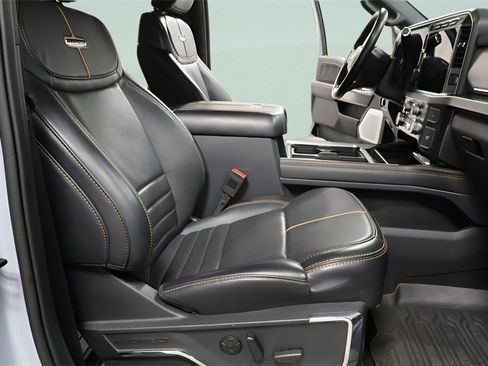 Used 2024 Ford F350 Platinum w/ FX4 Off-Road Package image 30