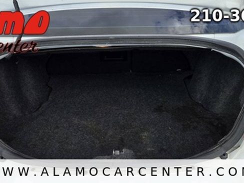 Used 2013 Dodge Avenger SE FWD image 24