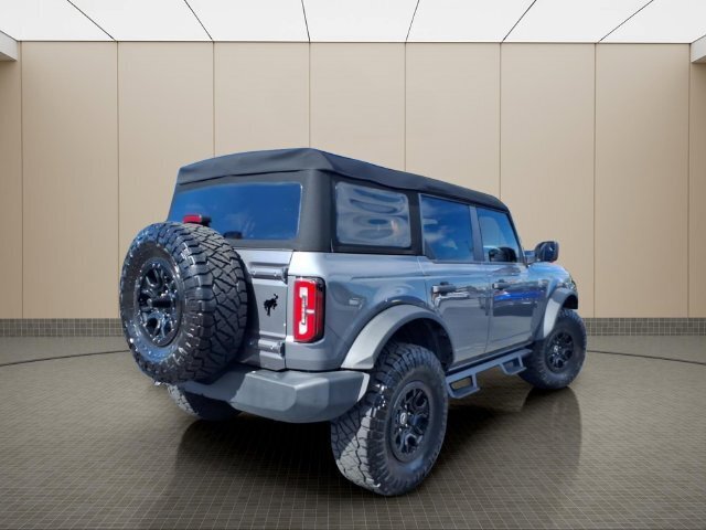 Used 2024 Ford Bronco Big Bend w/ Sasquatch Package AWD/4WD image 8