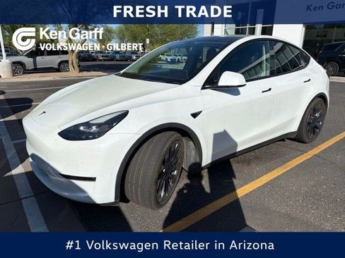 Used 2022 Tesla Model Y Performance AWD/4WD image 1
