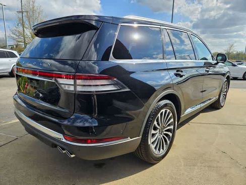 Used 2022 Lincoln Aviator Reserve w/ Equipment Group 201A AWD/4WD image 9