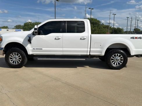 Used 2020 Ford F250 Lariat w/ Lariat Value Package AWD/4WD image 9