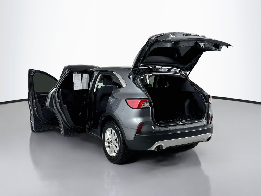 Used 2022 Ford Escape SE w/ Cold Weather Package FWD image 22