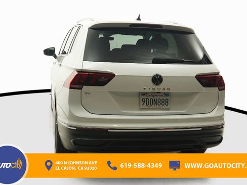 Used 2023 Volkswagen Tiguan SE image 16