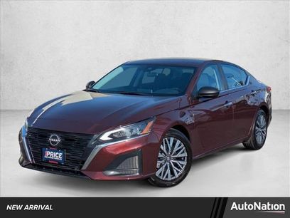 Used 2024 Nissan Altima 2.5 SV