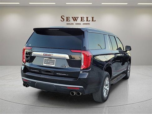 Used 2023 GMC Yukon XL Denali image 5