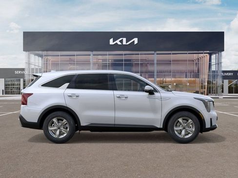 New 2026 Kia Sorento LX image 8