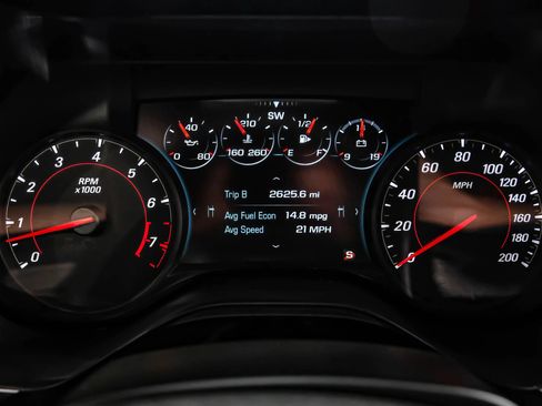 Used 2018 Chevrolet Camaro SS RWD image 22