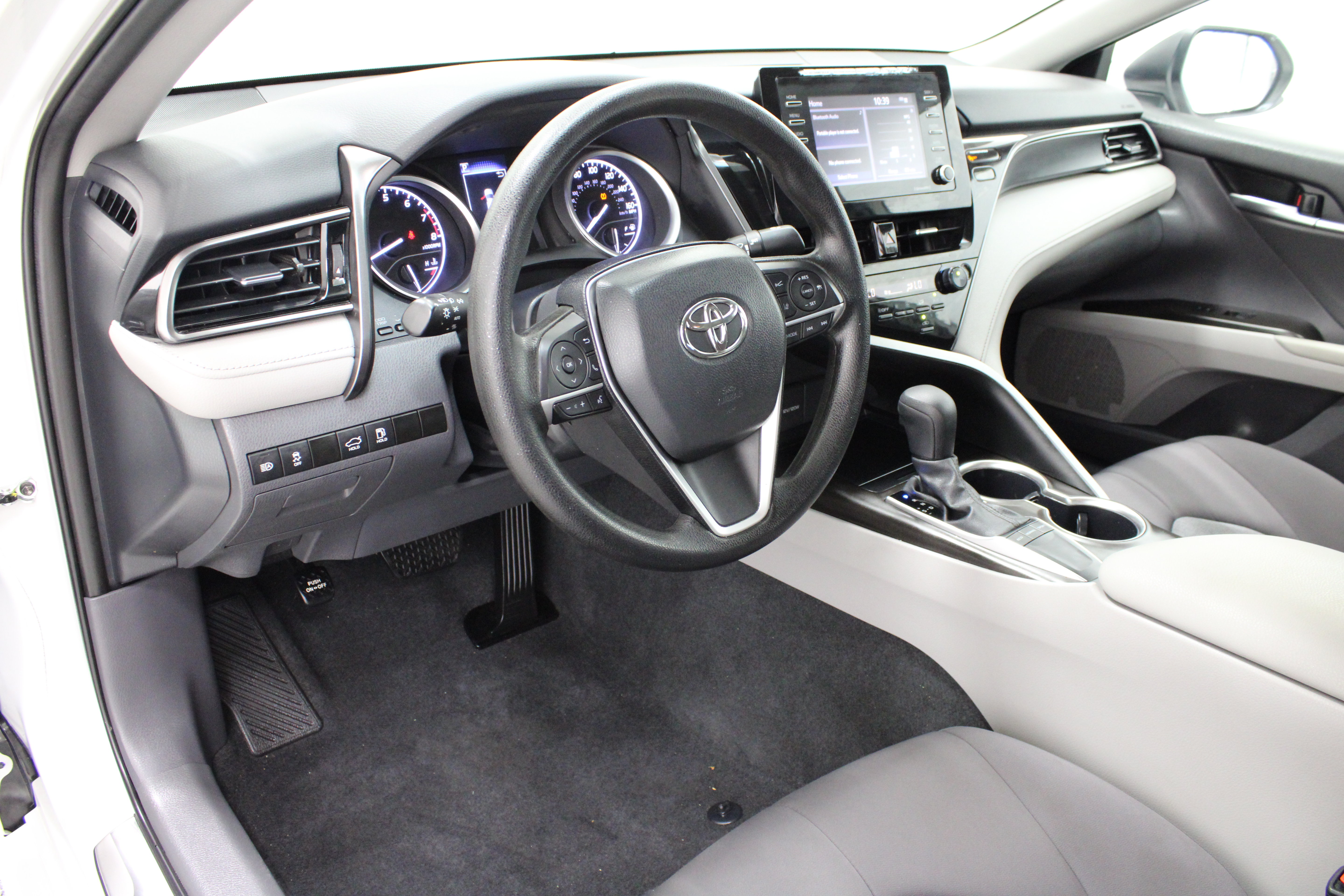 Used 2024 Toyota Camry LE FWD image 13