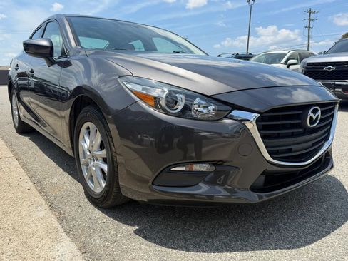 Used 2017 MAZDA MAZDA3 Sport w/ Preferred Equipment Package FWD image 21