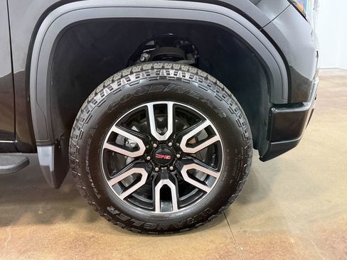 Used 2024 GMC Sierra 1500 AT4 w/ Technology Package AWD/4WD image 87