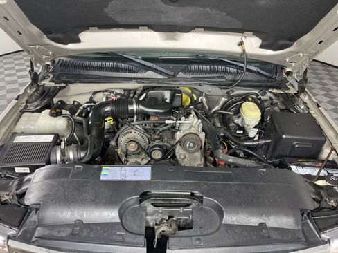 Used 2006 Chevrolet Silverado 1500 W/T image 27