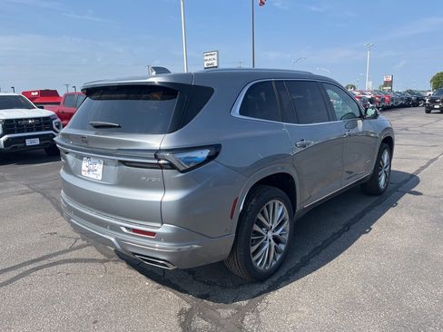 New 2026 Buick Enclave Avenir w/ Super Cruise Package image 5
