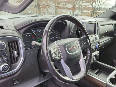 Used 2022 GMC Sierra 3500 SLT w/ SLT Convenience Package image 18