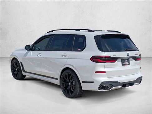 New 2026 BMW X7 M60i image 9
