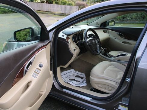 Used 2012 Buick LaCrosse Leather image 5