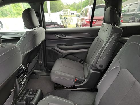 New 2026 Jeep Grand Cherokee L Laredo AWD/4WD image 24