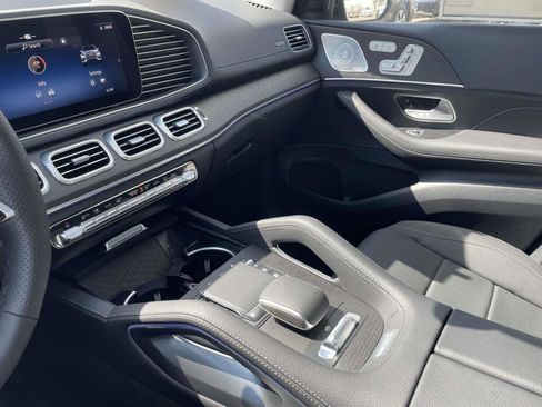 New 2026 Mercedes-Benz GLS 450 4MATIC image 34