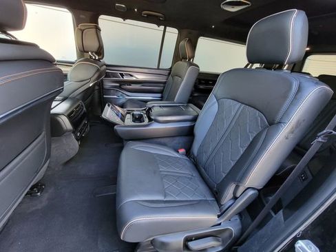 Used 2023 Jeep Grand Wagoneer L Series III w/ Quick Order Packagew 28T AWD/4WD image 18
