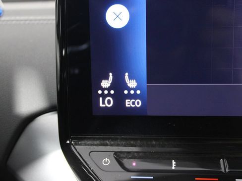 Used 2023 Volkswagen ID.4 Pro RWD image 21