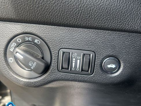 Used 2021 Dodge Challenger GT RWD image 25