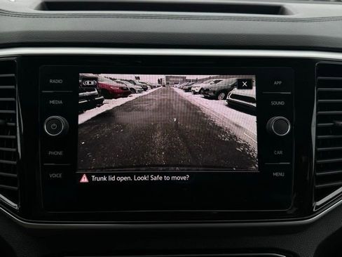 Used 2022 Volkswagen Atlas SE image 35