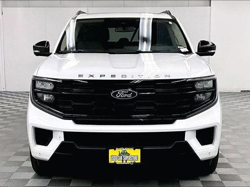 Used 2025 Ford Expedition Max Active AWD/4WD image 4