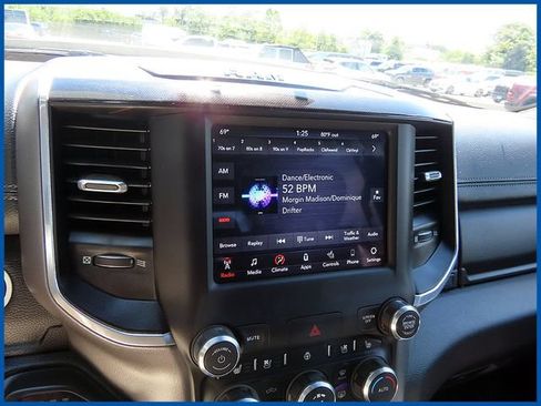 Used 2021 RAM 1500 Laramie w/ Sport Appearance Package AWD/4WD image 16
