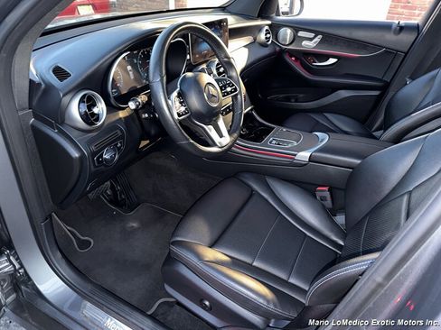 Used 2021 Mercedes-Benz GLC 300 4MATIC image 25