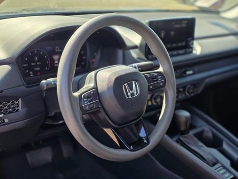 Used 2023 Honda Accord EX image 9